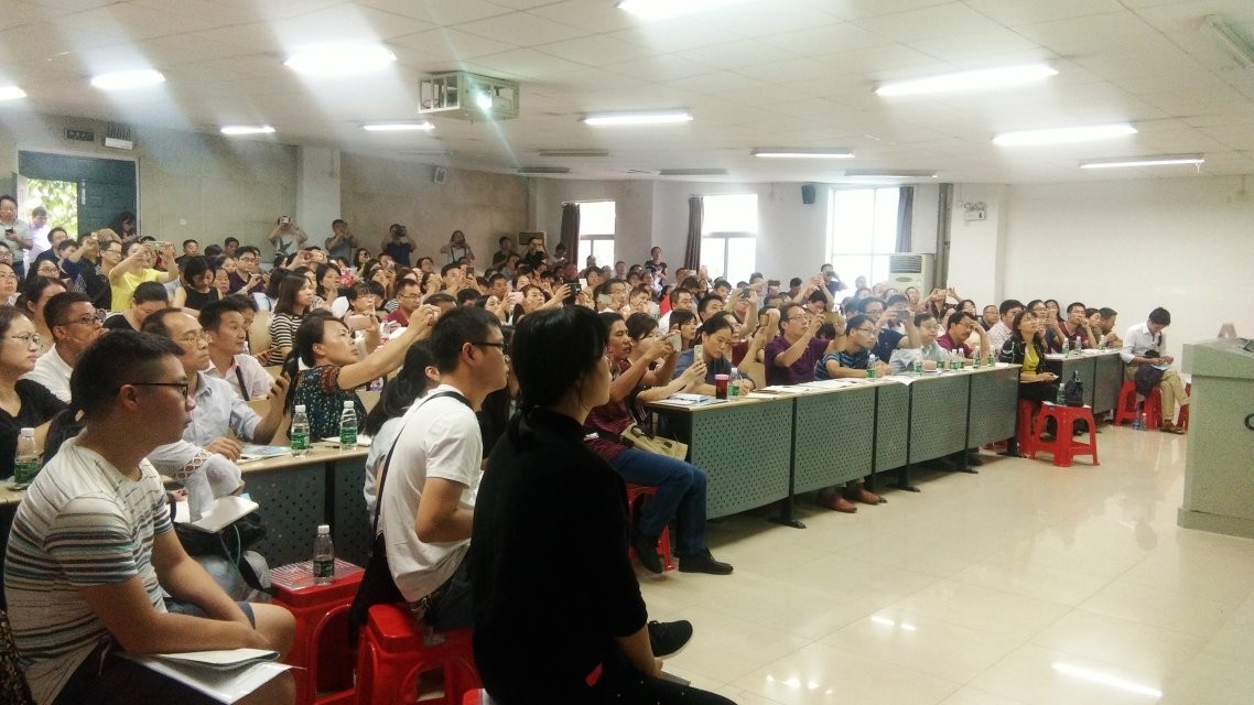 生物分會場，主講專家：九江市一中江雪青老師